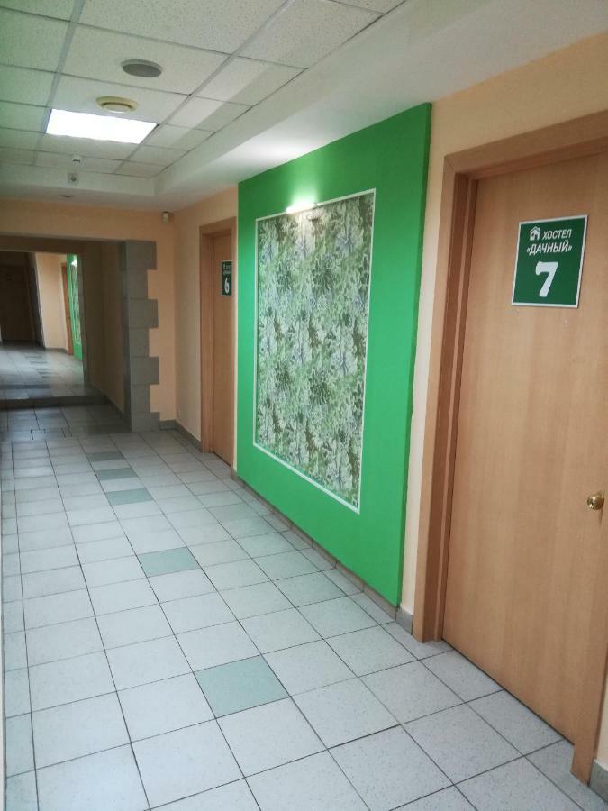 Dachny Hostel На Метро "Заельцовская" Novoszibirszk Kültér fotó