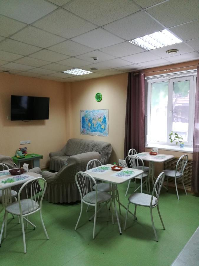 Dachny Hostel На Метро "Заельцовская" Novoszibirszk Kültér fotó